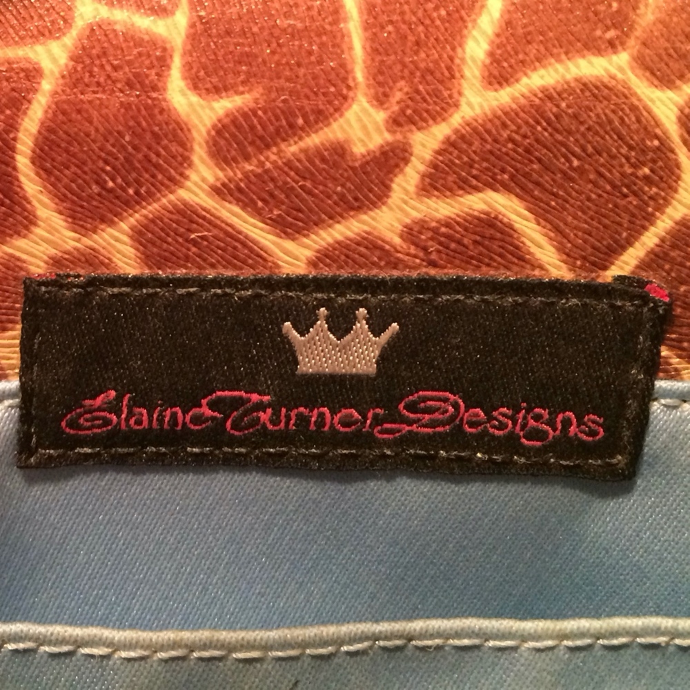 Elaine Turner Giraffe Print Bucket Tote - Picture 8 of 8